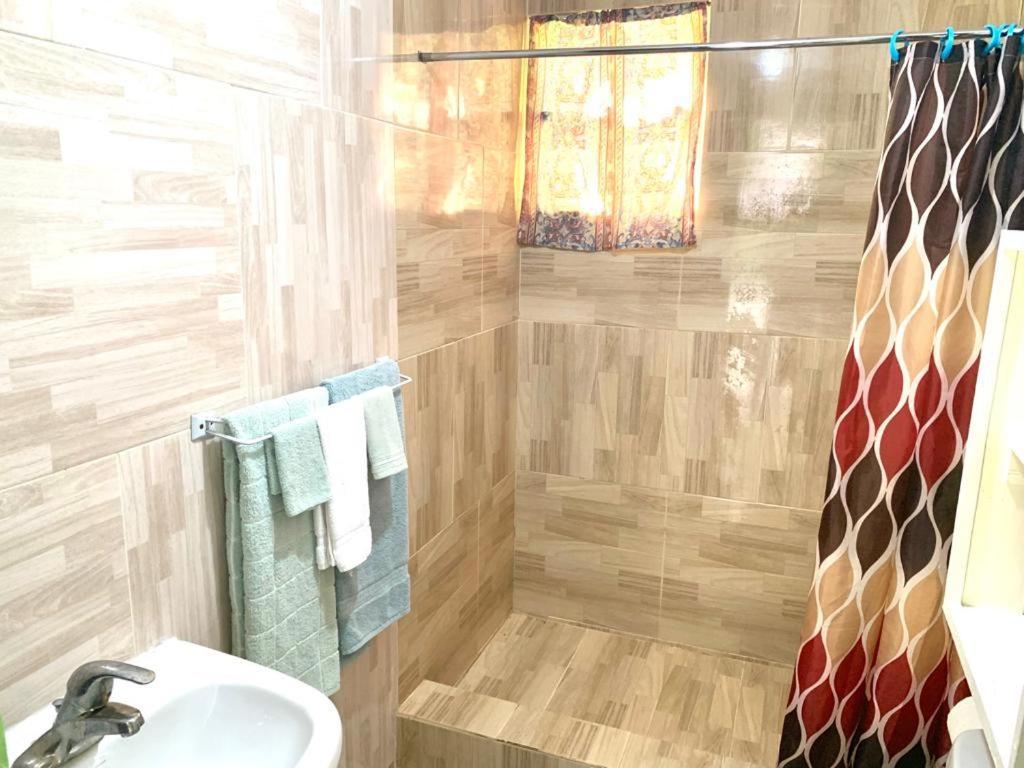 Dover Beach House Крайст Чърч Екстериор снимка
